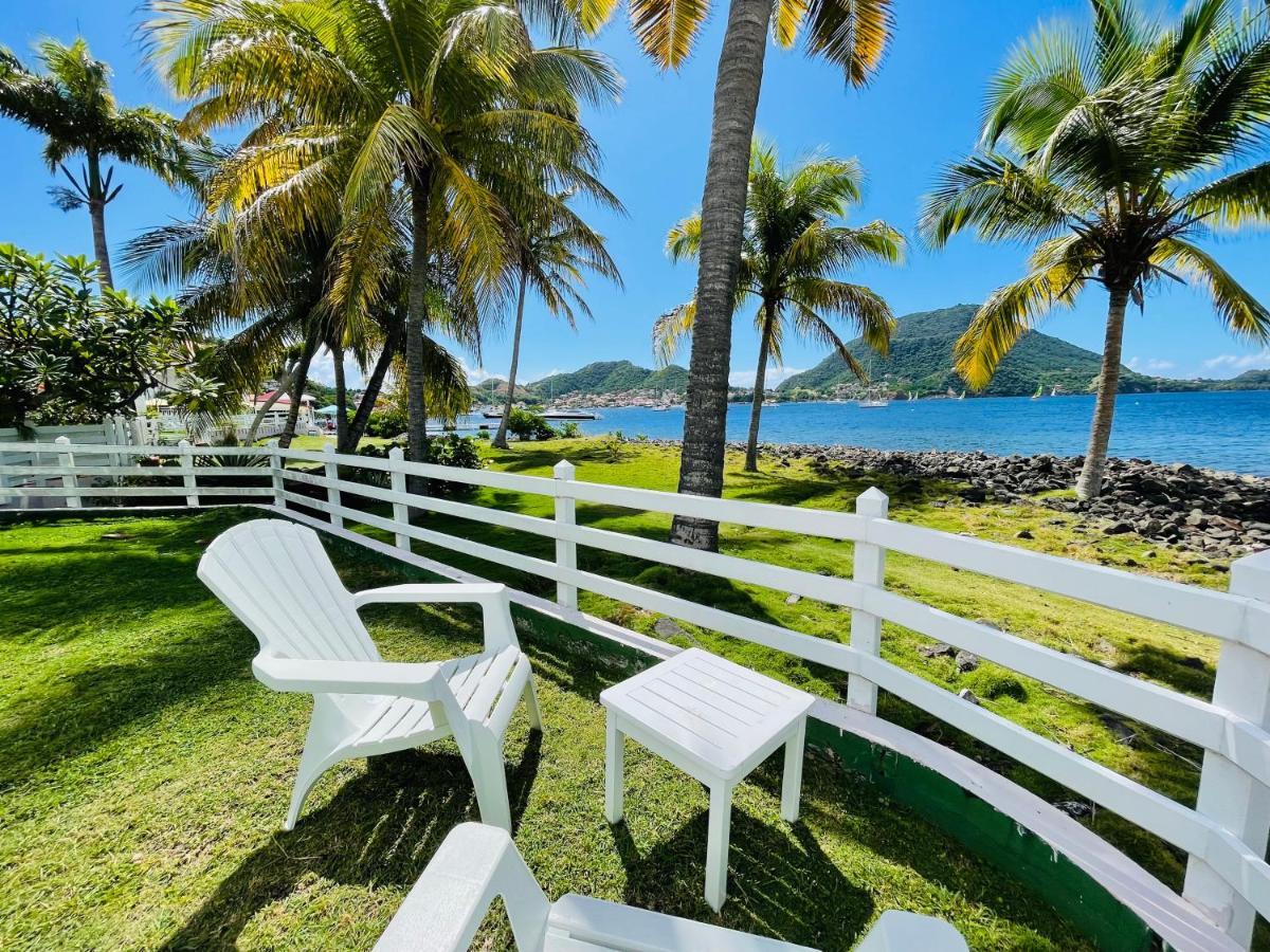 Blue Lagoon, Cottage Les Pieds Dans L Eau Terre-De-Haut Exterior photo
